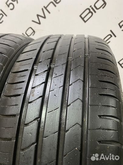 Kumho Ecsta HS51 215/50 R17