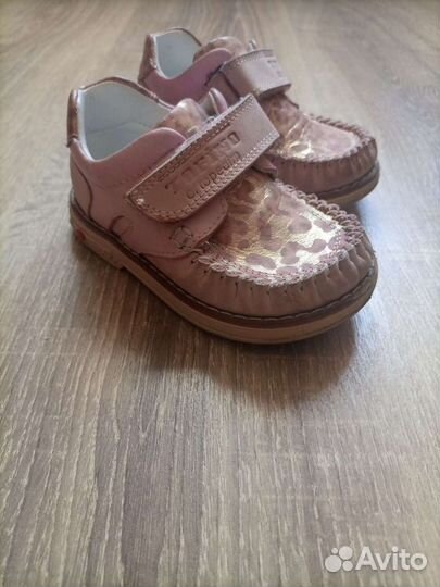 Мокасины на девочку