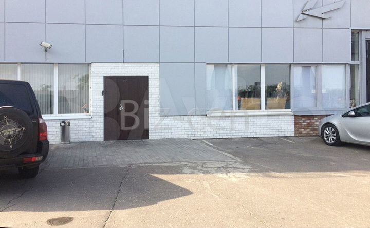 Недалеко от метро офис 111.7 кв.м в аренду