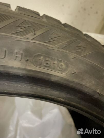 Hankook Winter I'Cept IZ2 255/40 R19