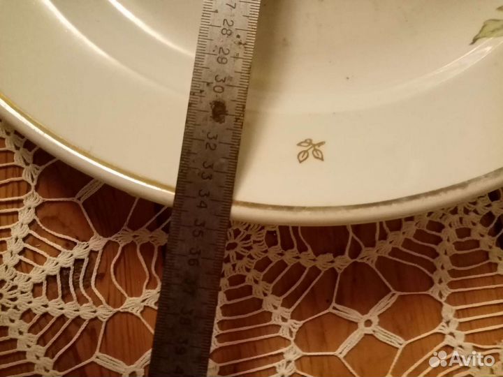 Тарелка фарфоровая большая 34,5 см Дулево