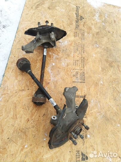 Цапфа задняя кулак ступица Volkswagen Tiguan 1