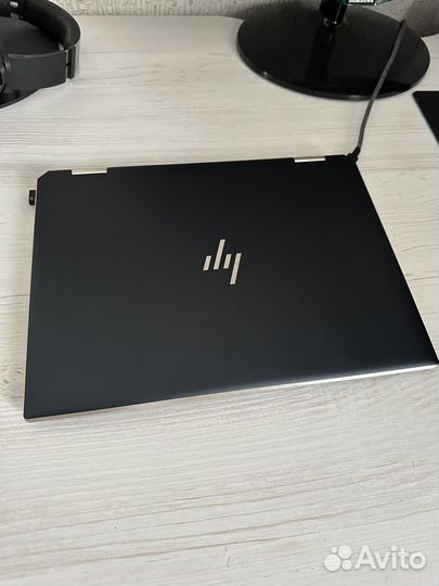 Ноутбук HP Spectre x360