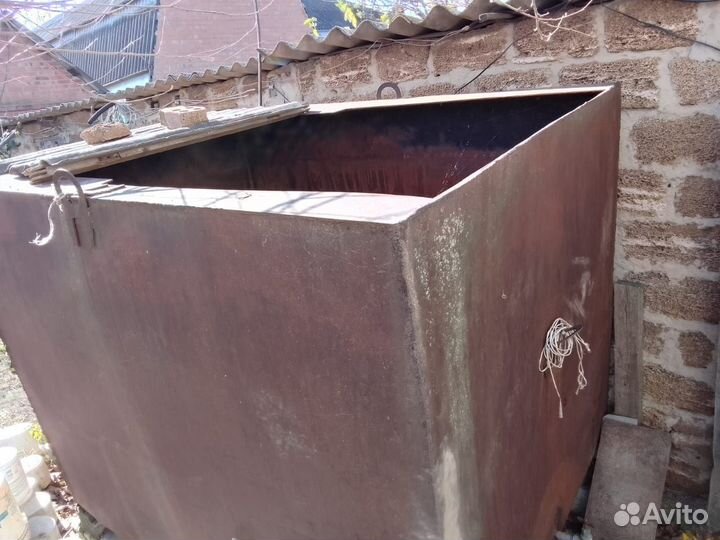 Емкость металлическая