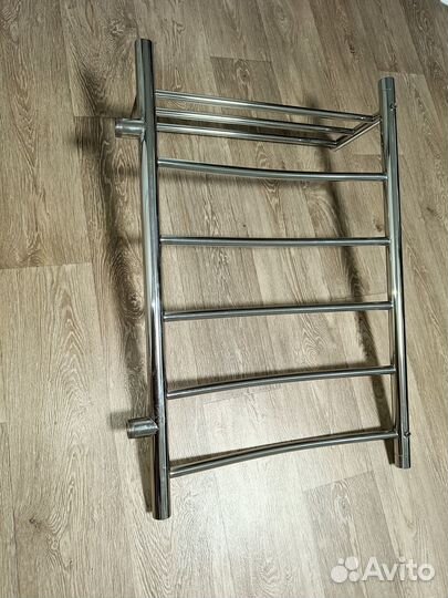 Полотенцесушитель водяной с полкой Margroid 2111