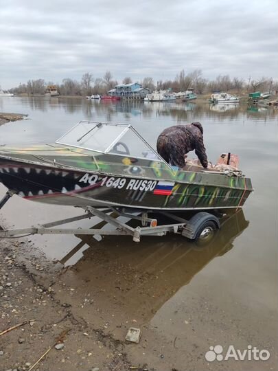 Лодка крым + ямаха 30+ прицеп