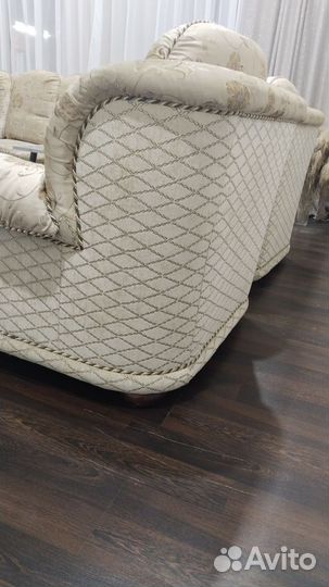 Диван и 2 кресла