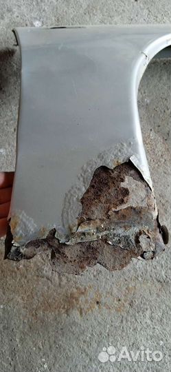 Крыло переднее правое на 2110