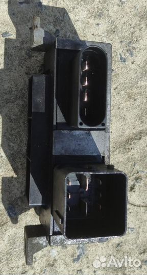 Реле свечей накала 820055843 Renault Master 2.3DCi