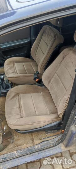Сиденья Ауди 100 С3