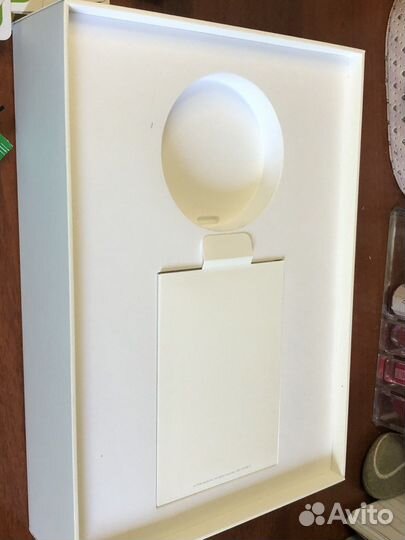 Коробка от iPad 7 поколение