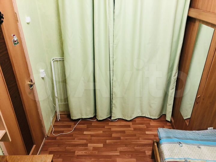 Комната 9 м² в 4-к., 4/4 эт.