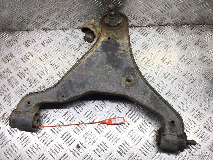 Рычаг передний левый Nissan Pathfinder YD25