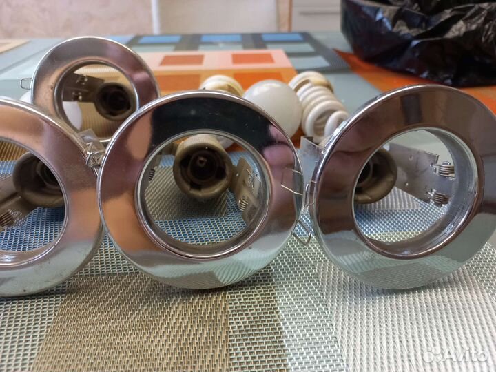 Точечные встраиваемые светильники