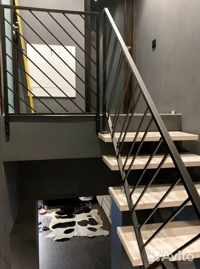 Лестница из листового металла