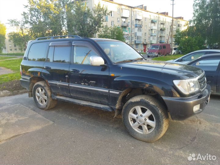 Toyota land cruiser 100