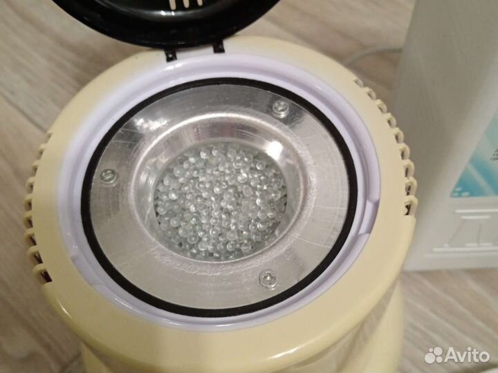 Стерилизатор для маникюрных инструментов