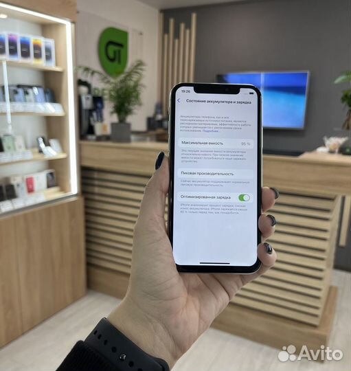 iPhone X, 64 ГБ