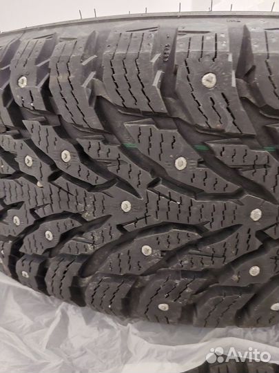 Nokian Tyres Hakkapeliitta 9 SUV 225/60 R18 104