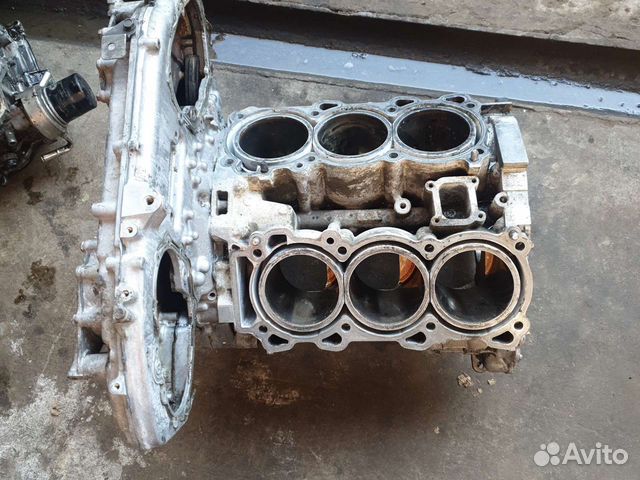 Блок цилиндров VQ35 ниссан инфинити