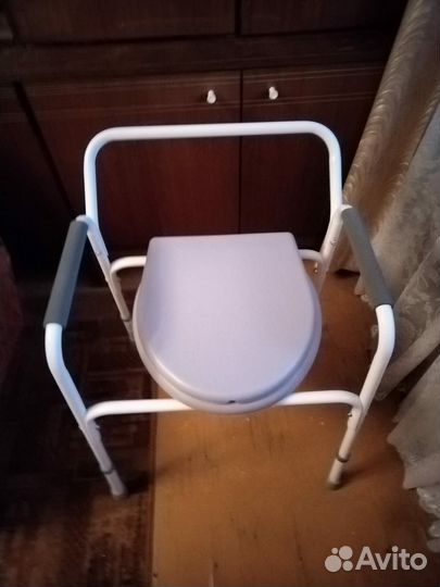 Стул туалет для инвалидов и пожилых людей