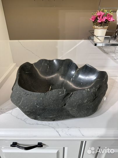 Каменная раковина