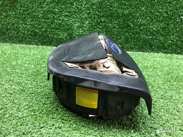 Подушка безопасности в рулевое колесо Ford Focus 2