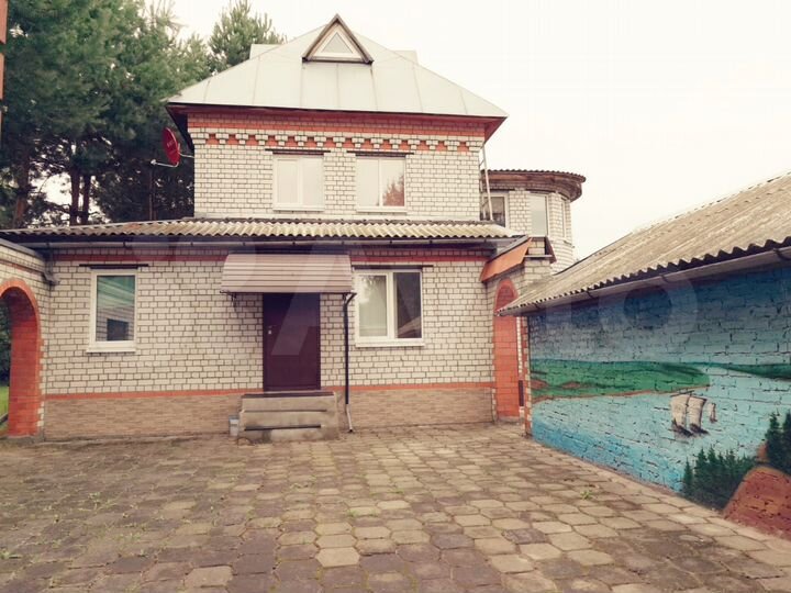 Коттедж 200 м² на участке 42 сот.