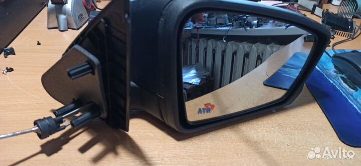 Зеркало наружнее заднего вида правое 2191-8201020