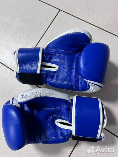 Боксерские перчатки FightLab Muay Thai