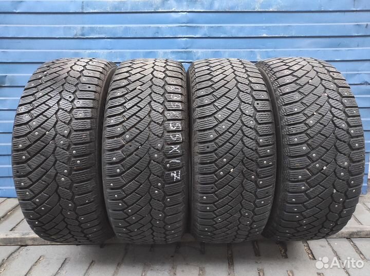 Continental Conti4x4IceContact 235/55 R17 103T