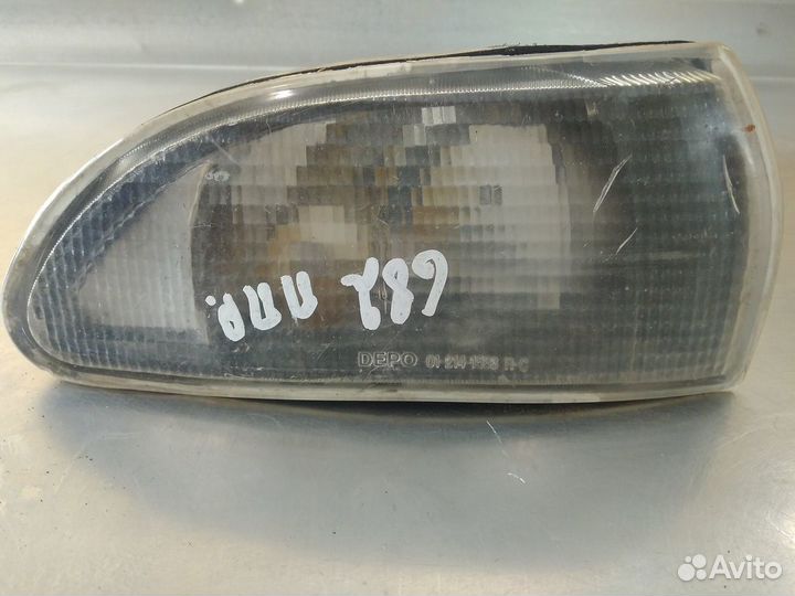 Поворотник правый Mitsubishi Galant 1993 1997