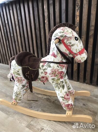 Качалка лошадь