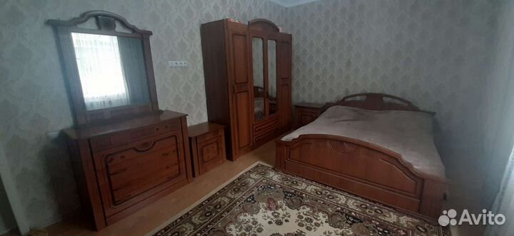 Продам спальный гарнитур