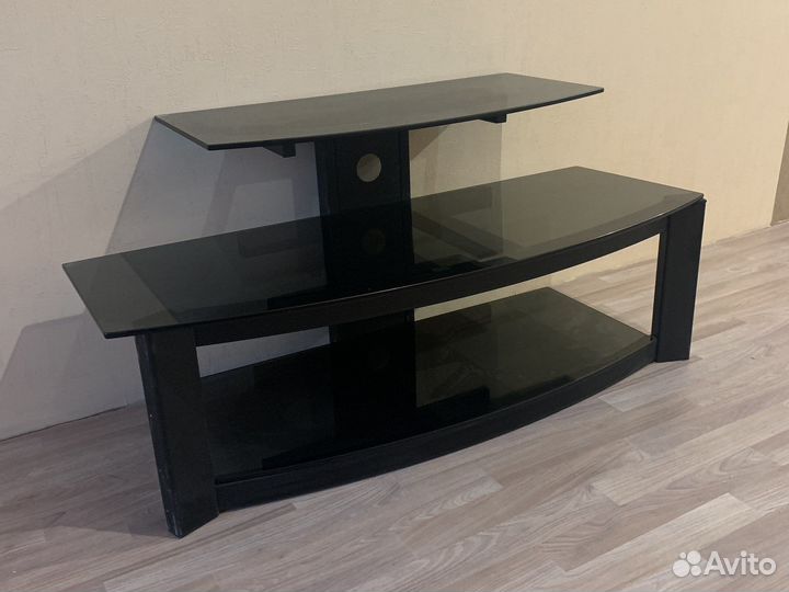 Стеклянная тумба под тв