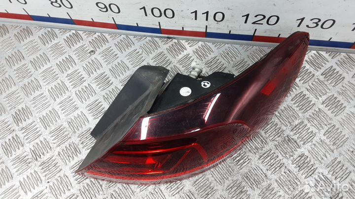 Фонарь задний правый Volkswagen Passat CC