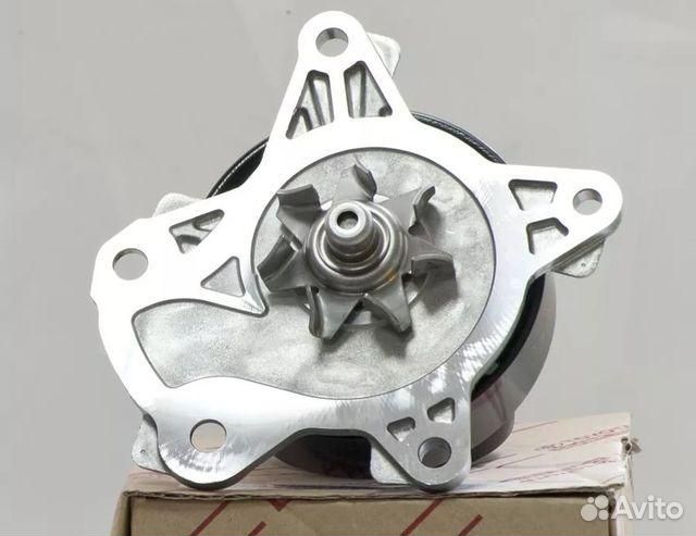 Насос водяной Toyota Corolla X