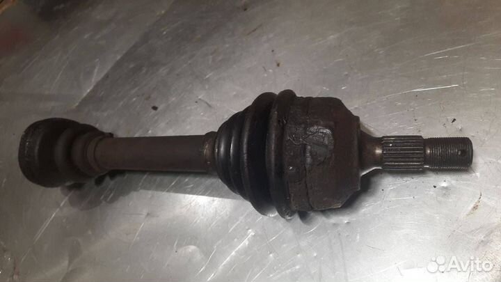 Полуось передняя левая Peugeot Partner (M49) 2002