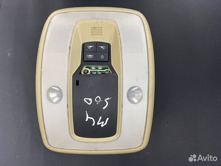 Потолочный фонарь Volvo S60 S80 2010-2014г