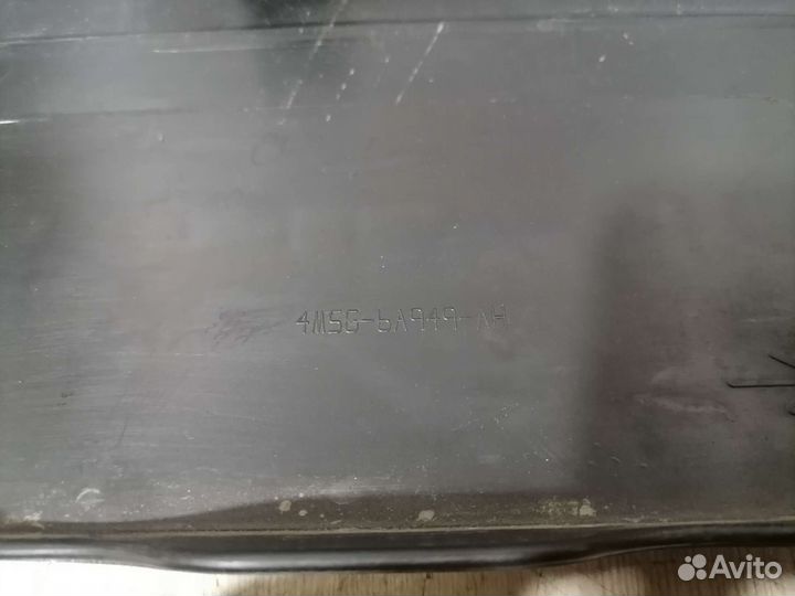 Крышка двигателя Ford Focus 2 1.8-2.0