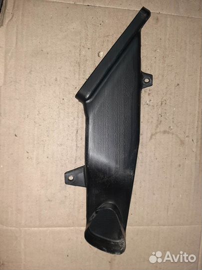 Воздушный канал обшивки Бентли правый