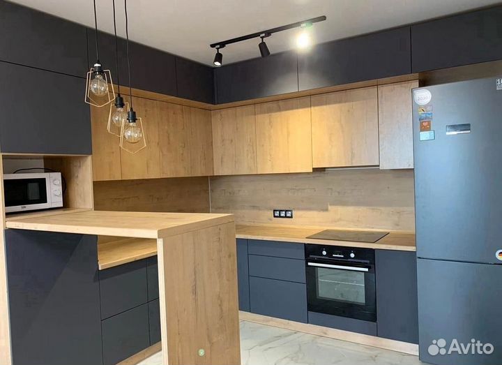 Угловая кухня с мдф фасадами в Ялте