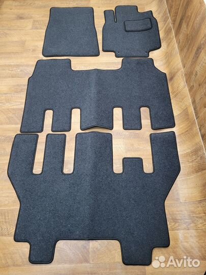 Коврики в салон Honda Elysion (2004-2013) 3 ряда