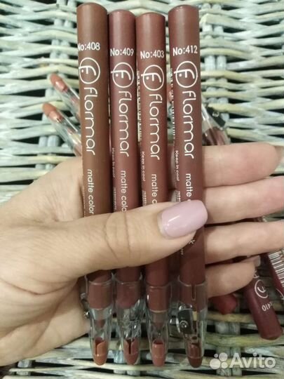 Карандаш и помада для губ