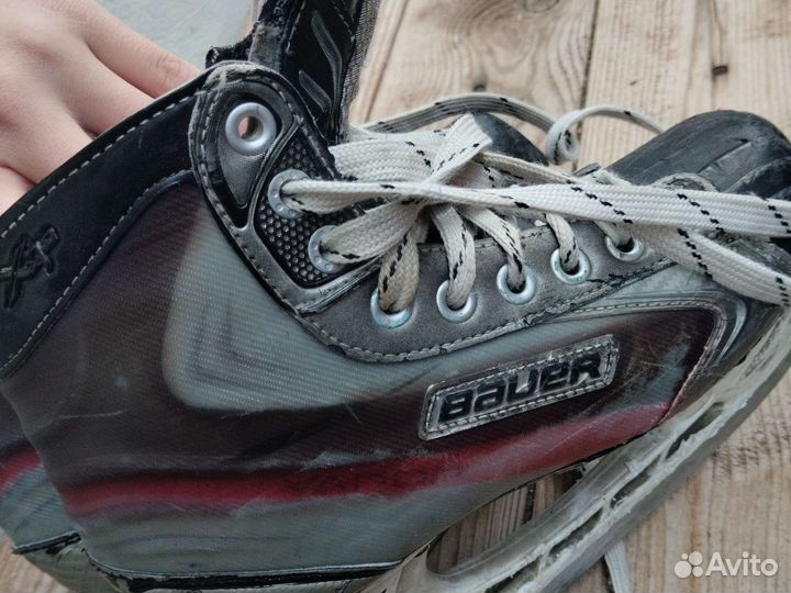 Коньки хоккейные