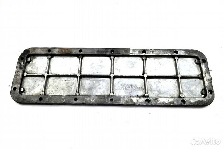 Крышка двигателя боковая scania 3-series 113 (01.8