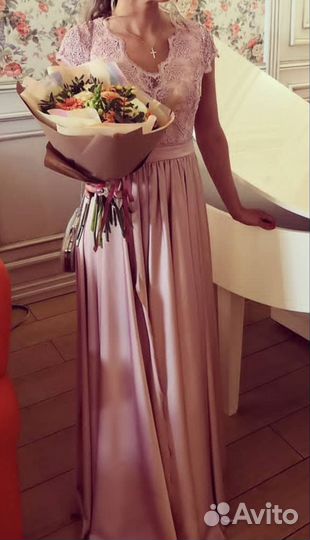 Платье женское 42-44 размер