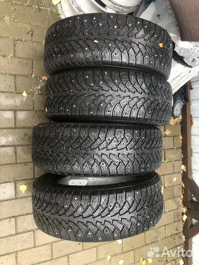 Шины 205 60 16 зимние бу