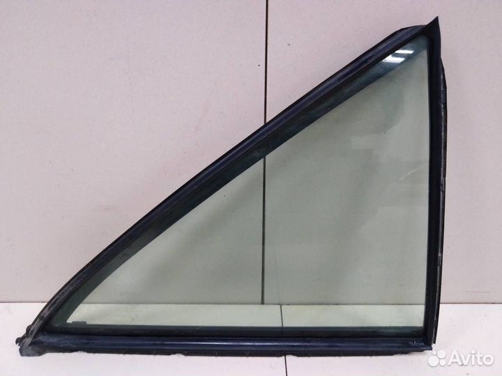 Стекло двери задней правой форточка Toyota Camry V