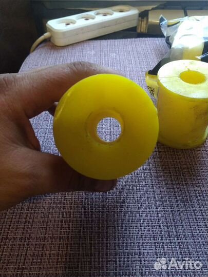 Саленблоки стойки стабилизатора заднего моста газе